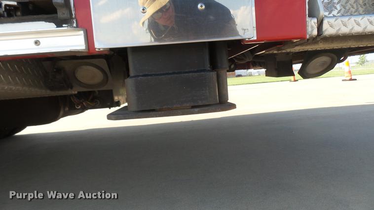 image for item L2268 2003 Pierce Quint ladder fire truck