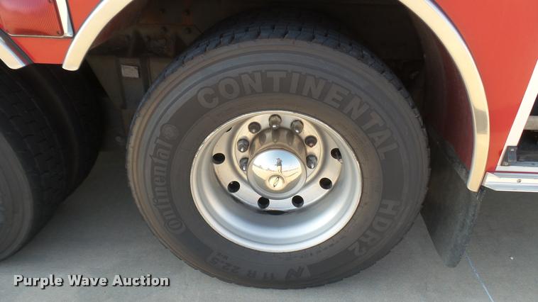 image for item L2268 2003 Pierce Quint ladder fire truck