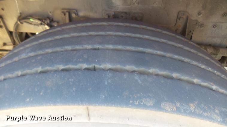 image for item L2268 2003 Pierce Quint ladder fire truck