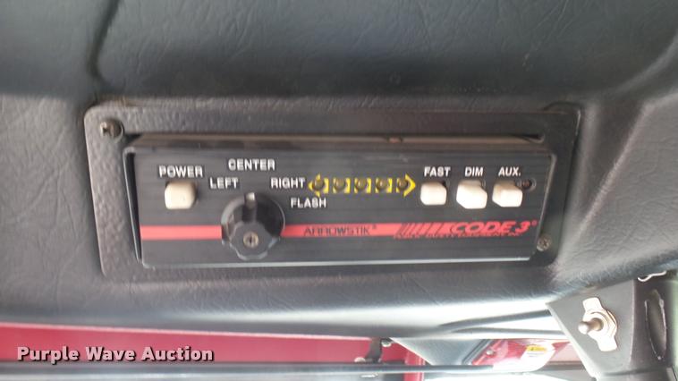 image for item L2269 2003 Pierce pumper fire truck