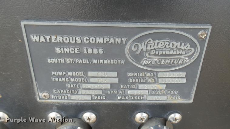 image for item L2269 2003 Pierce pumper fire truck