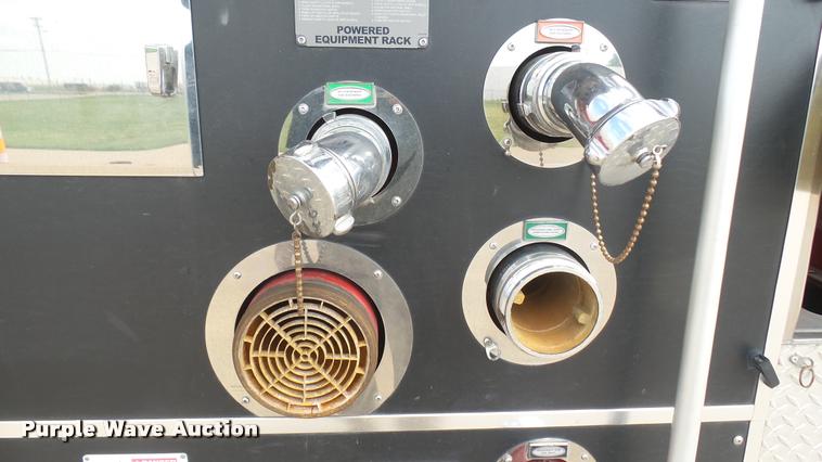 image for item L2269 2003 Pierce pumper fire truck