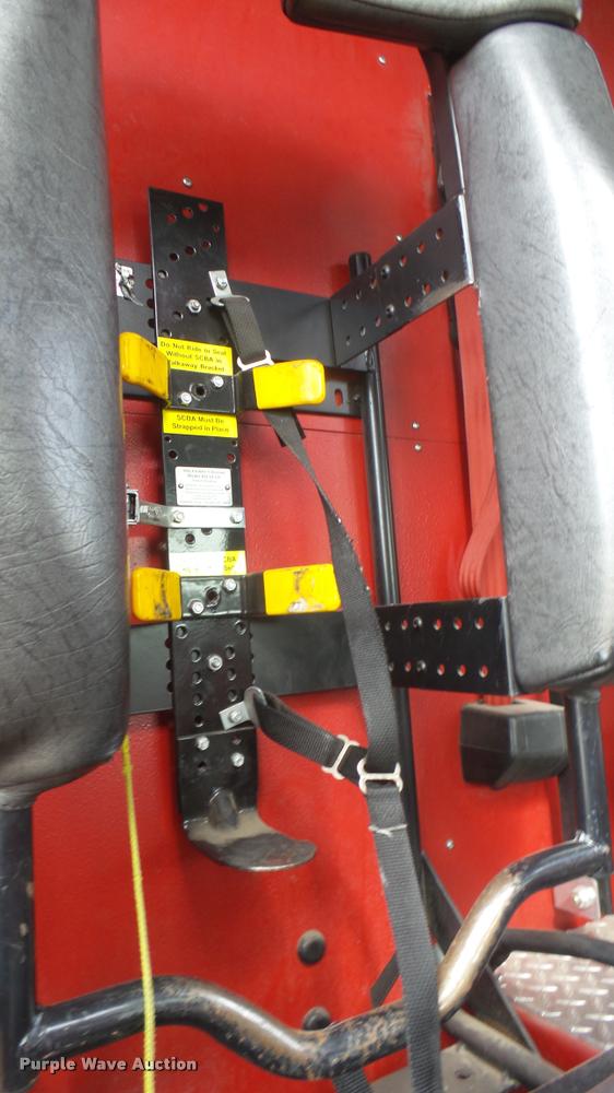 image for item L2269 2003 Pierce pumper fire truck