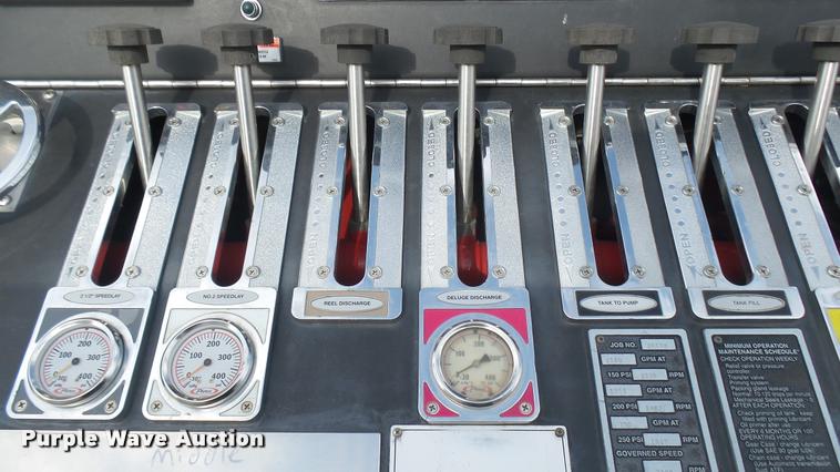 image for item L2269 2003 Pierce pumper fire truck