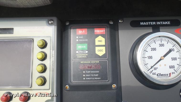 image for item L2269 2003 Pierce pumper fire truck