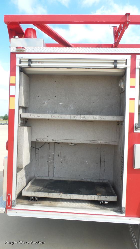 image for item L2269 2003 Pierce pumper fire truck