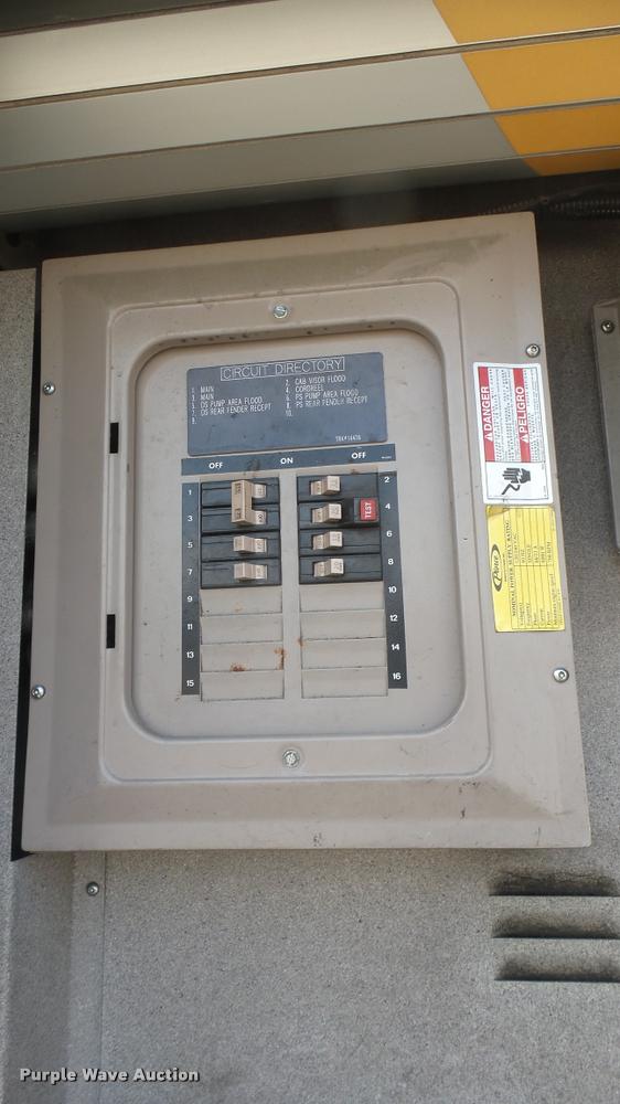 image for item L2269 2003 Pierce pumper fire truck