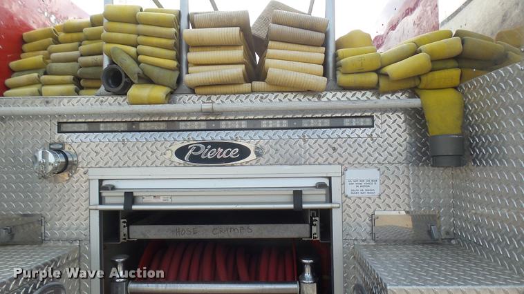 image for item L2269 2003 Pierce pumper fire truck