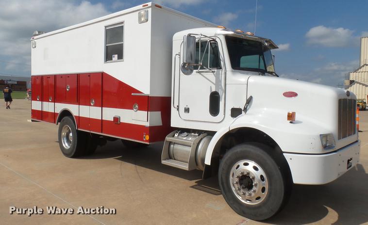 image for item L2270 2004 Peterbilt 330 rescue truck