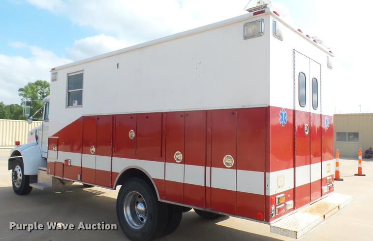 image for item L2270 2004 Peterbilt 330 rescue truck