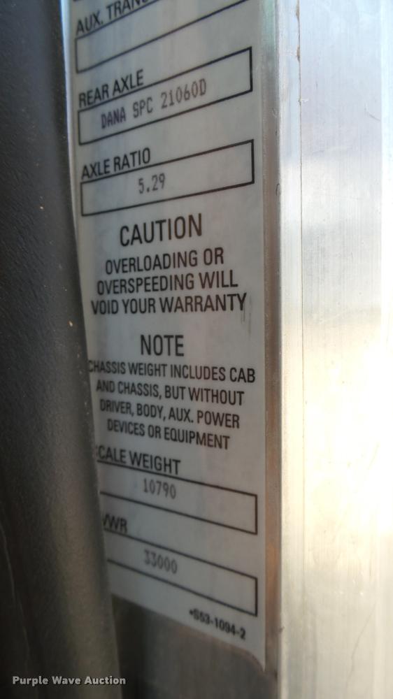 image for item L2270 2004 Peterbilt 330 rescue truck