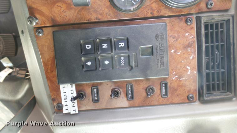 image for item L2270 2004 Peterbilt 330 rescue truck