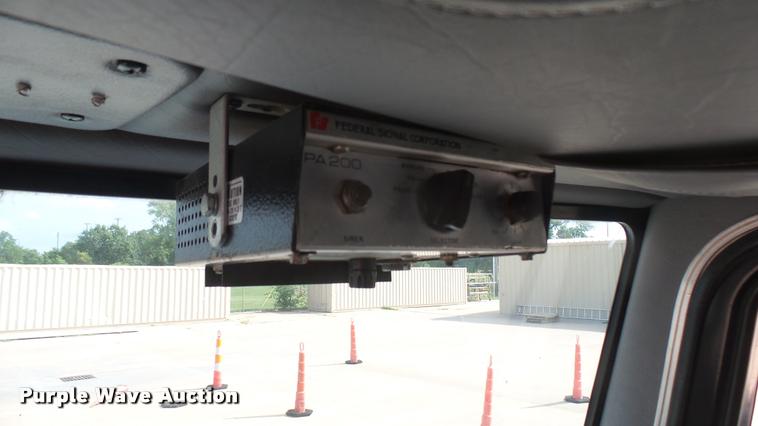 image for item L2270 2004 Peterbilt 330 rescue truck