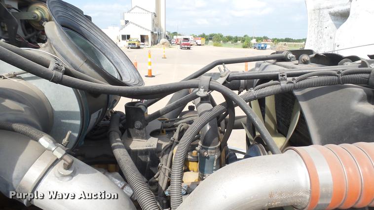 image for item L2270 2004 Peterbilt 330 rescue truck