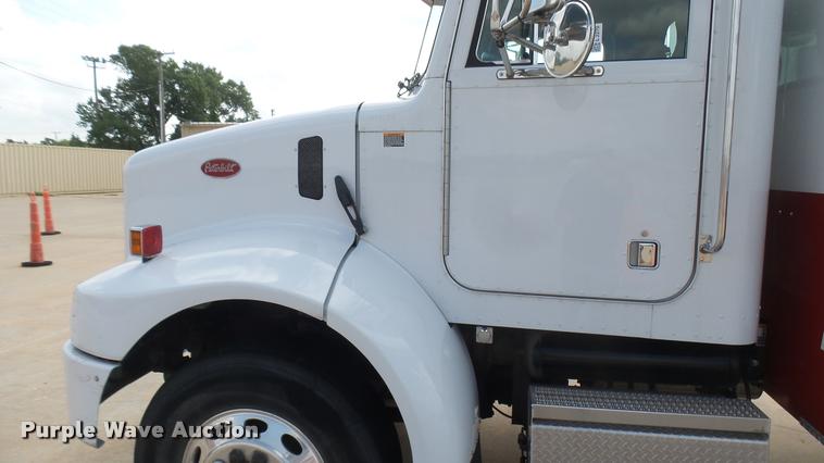 image for item L2270 2004 Peterbilt 330 rescue truck