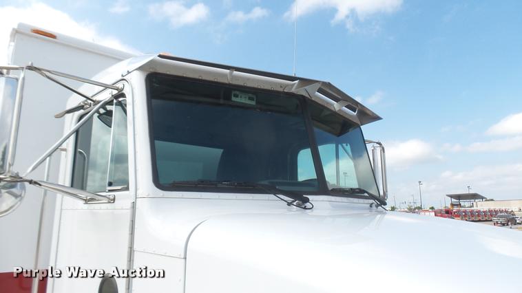 image for item L2270 2004 Peterbilt 330 rescue truck