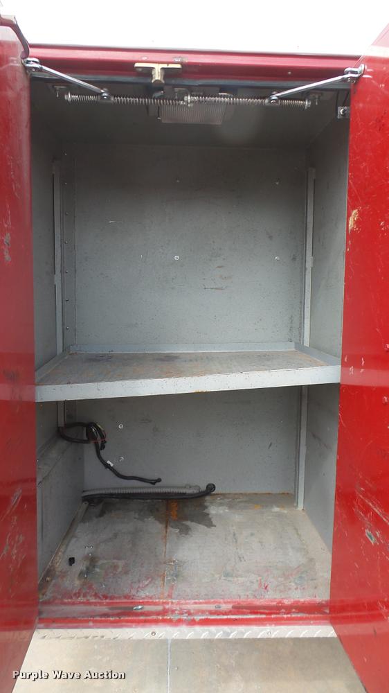 image for item L2270 2004 Peterbilt 330 rescue truck