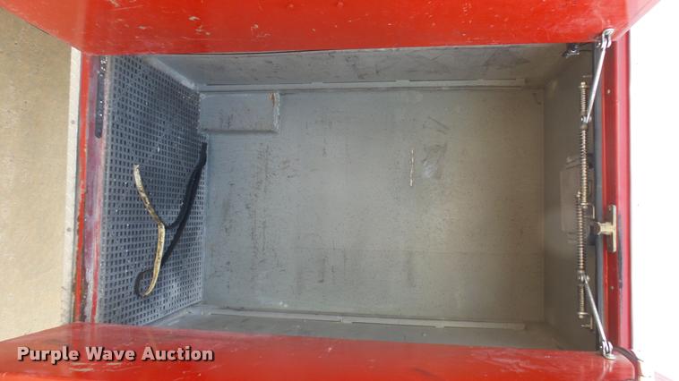 image for item L2270 2004 Peterbilt 330 rescue truck