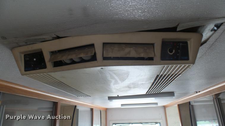 image for item L2270 2004 Peterbilt 330 rescue truck