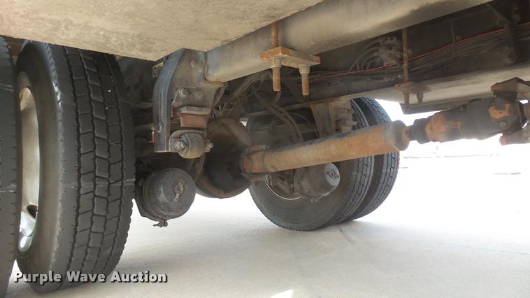 image for item L2270 2004 Peterbilt 330 rescue truck