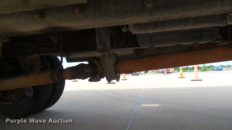 image for item L2270 2004 Peterbilt 330 rescue truck