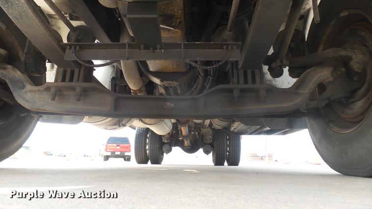 image for item L2270 2004 Peterbilt 330 rescue truck