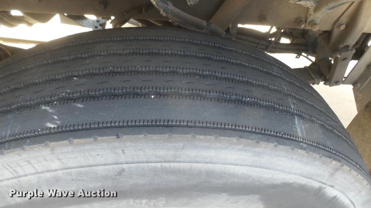 image for item L2270 2004 Peterbilt 330 rescue truck