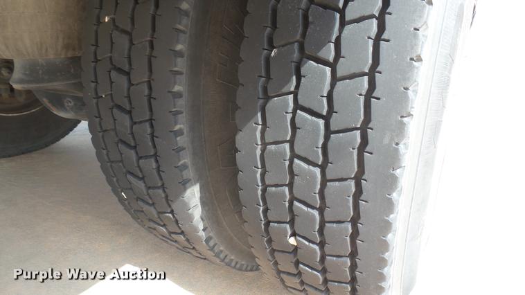 image for item L2270 2004 Peterbilt 330 rescue truck