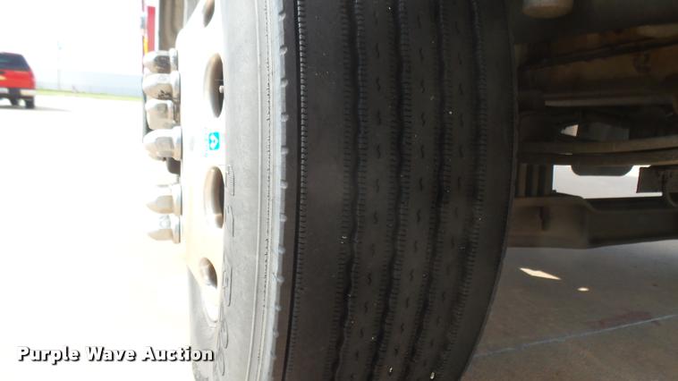 image for item L2270 2004 Peterbilt 330 rescue truck