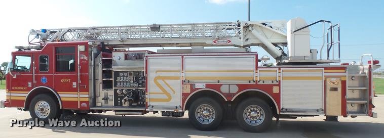 image for item L2271 2004 Pierce Quint ladder fire truck