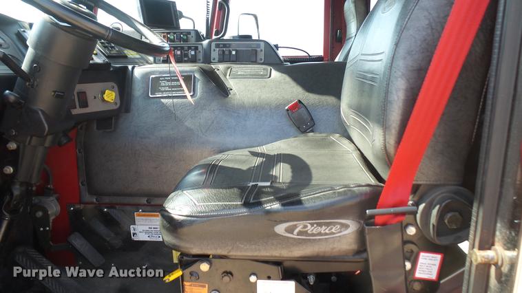 image for item L2271 2004 Pierce Quint ladder fire truck