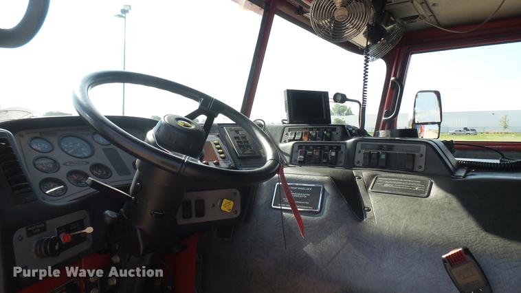 image for item L2271 2004 Pierce Quint ladder fire truck