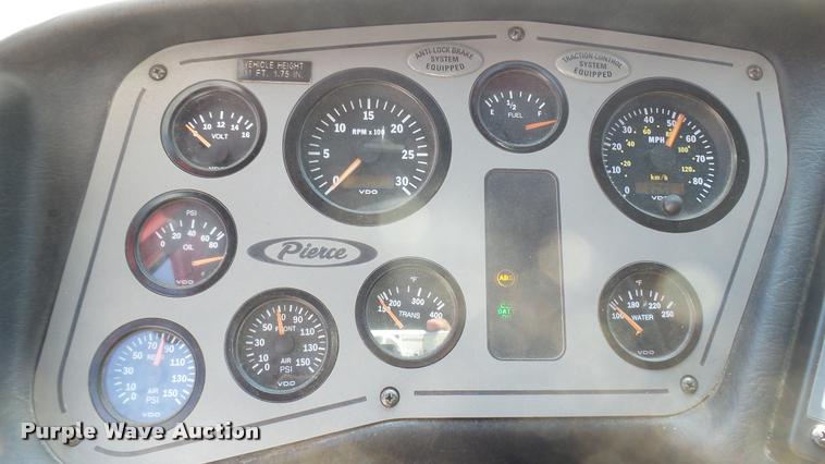 image for item L2271 2004 Pierce Quint ladder fire truck