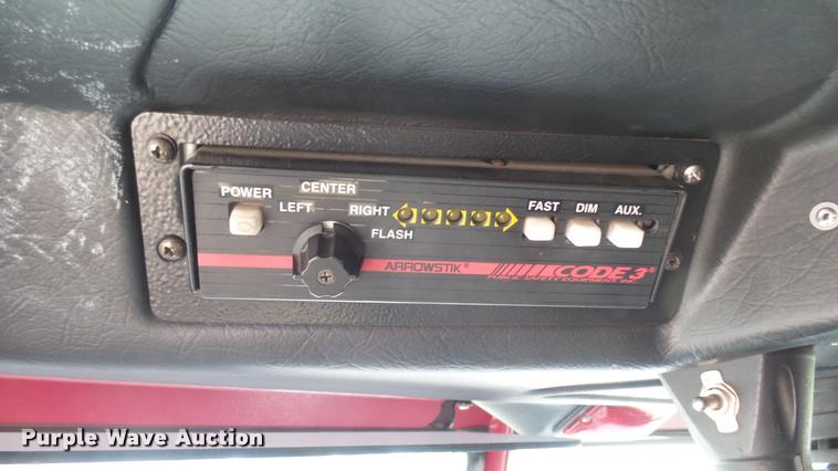 image for item L2271 2004 Pierce Quint ladder fire truck