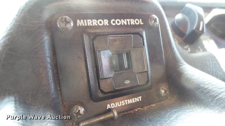 image for item L2271 2004 Pierce Quint ladder fire truck