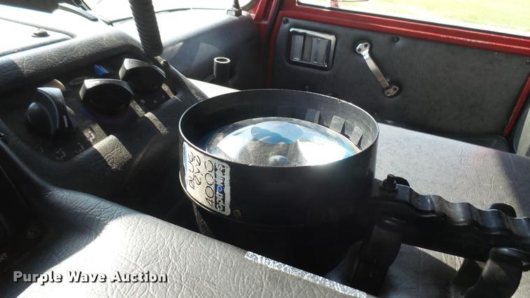 image for item L2271 2004 Pierce Quint ladder fire truck