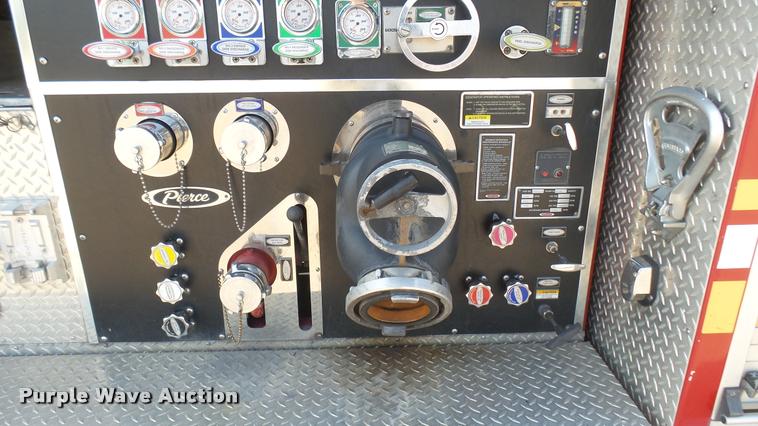 image for item L2271 2004 Pierce Quint ladder fire truck