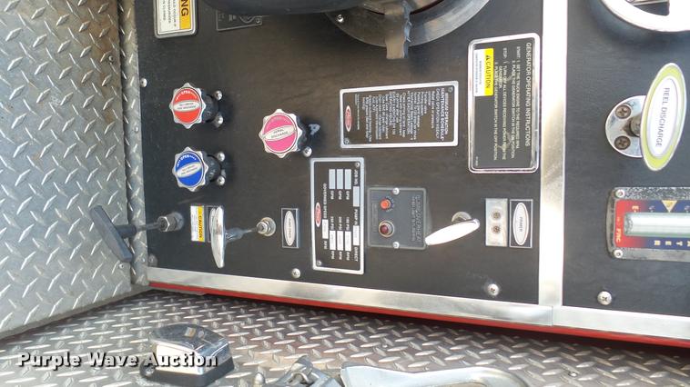 image for item L2271 2004 Pierce Quint ladder fire truck