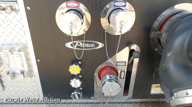 image for item L2271 2004 Pierce Quint ladder fire truck