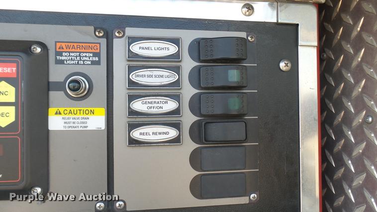 image for item L2271 2004 Pierce Quint ladder fire truck