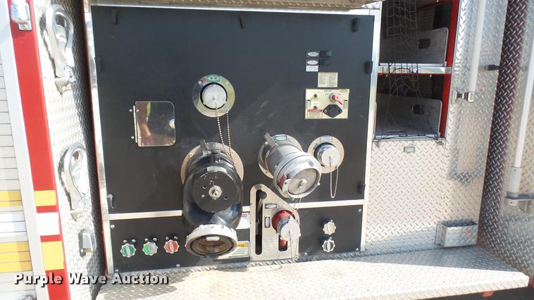 image for item L2271 2004 Pierce Quint ladder fire truck