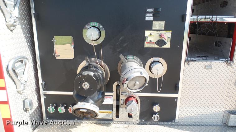 image for item L2271 2004 Pierce Quint ladder fire truck