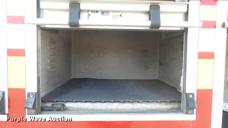 image for item L2271 2004 Pierce Quint ladder fire truck