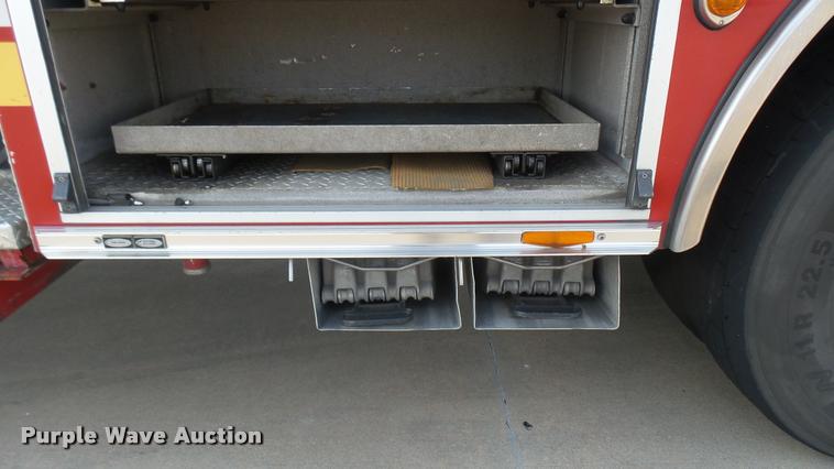 image for item L2271 2004 Pierce Quint ladder fire truck