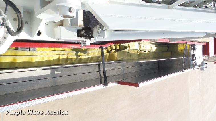 image for item L2271 2004 Pierce Quint ladder fire truck