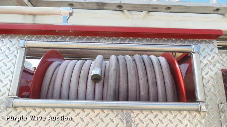 image for item L2271 2004 Pierce Quint ladder fire truck