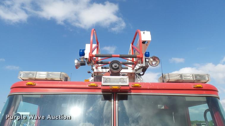 image for item L2271 2004 Pierce Quint ladder fire truck