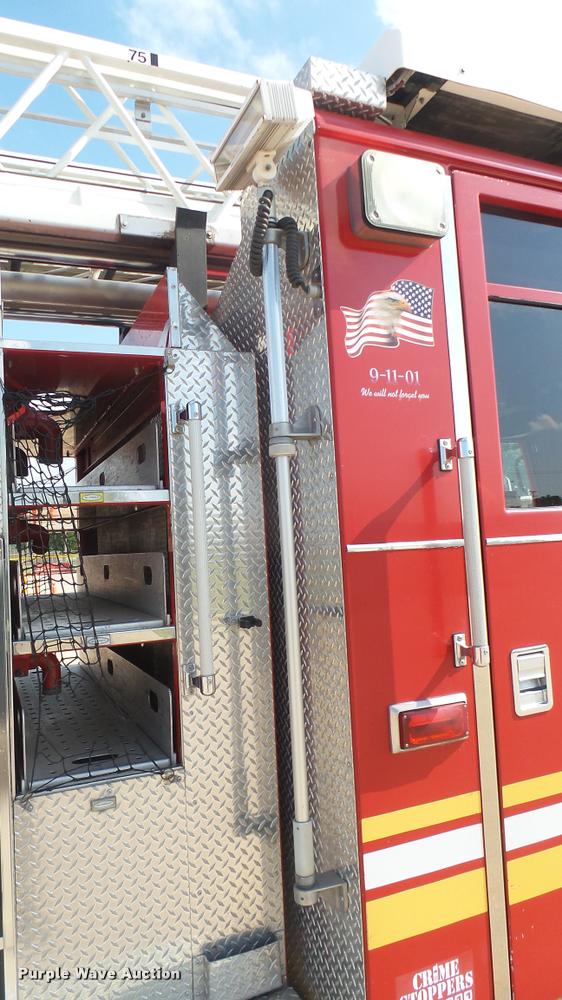 image for item L2271 2004 Pierce Quint ladder fire truck