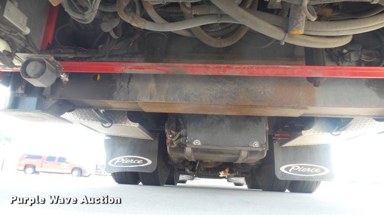 image for item L2271 2004 Pierce Quint ladder fire truck