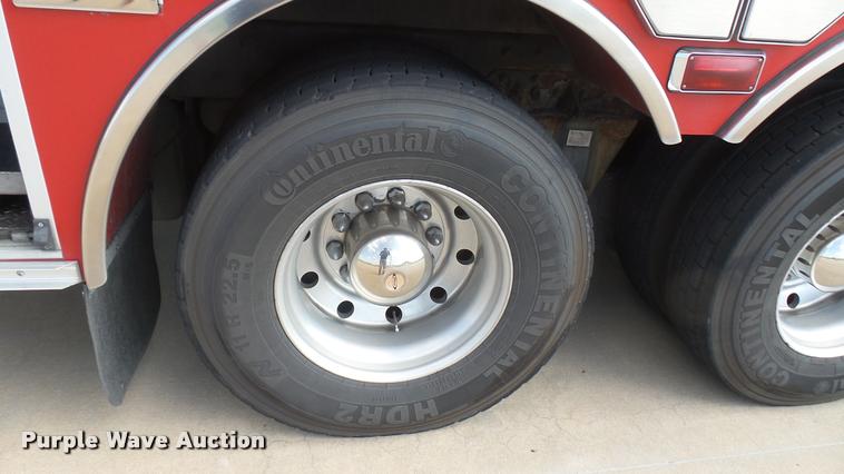 image for item L2271 2004 Pierce Quint ladder fire truck